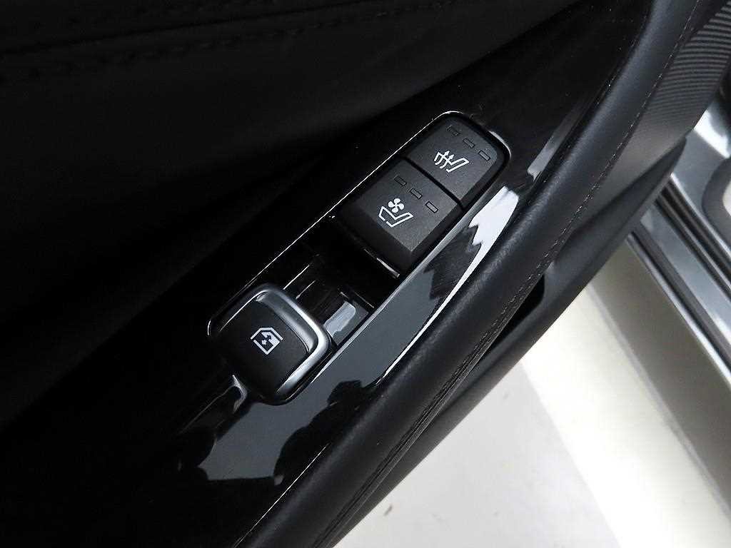 기아 K8 2.5 2WD 노블레스 이미지 14
