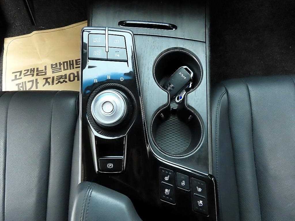 기아 K8 2.5 2WD 노블레스 이미지 9
