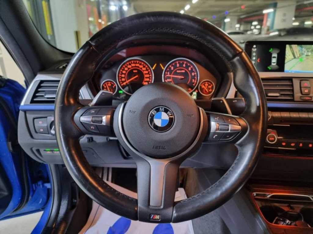 BMW 3시리즈 3시리즈 (F30) 320i M 스포츠 이미지 10