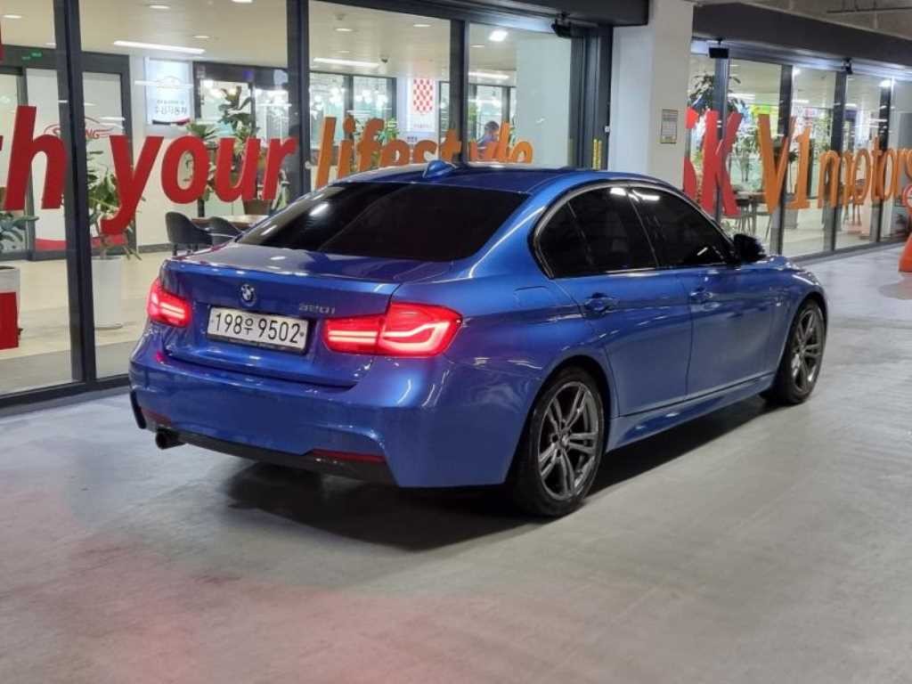 BMW 3시리즈 3시리즈 (F30) 320i M 스포츠 이미지 3
