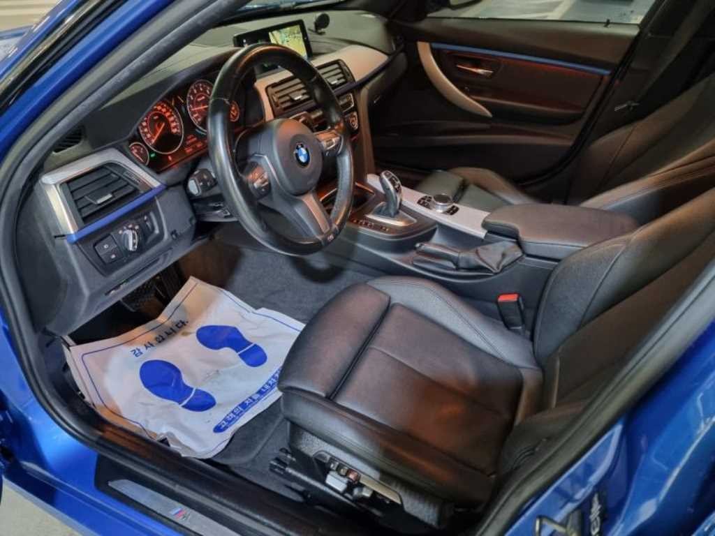 BMW 3시리즈 3시리즈 (F30) 320i M 스포츠 이미지 8