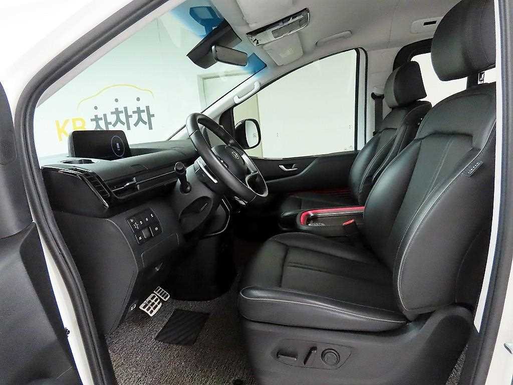 현대 스타리아 4WD 디젤 라운지 인스퍼레이션 9인승 이미지 6