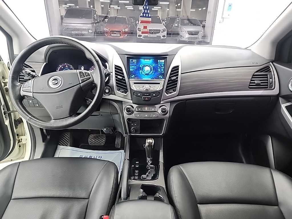 KG모빌리티(쌍용) 코란도 뉴코란도C 2WD 2.2 RX 고급형 이미지 7