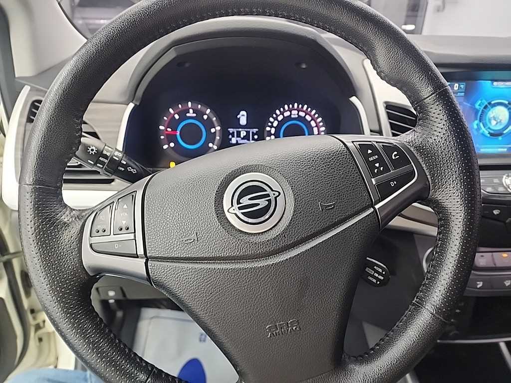 KG모빌리티(쌍용) 코란도 뉴코란도C 2WD 2.2 RX 고급형 이미지 9