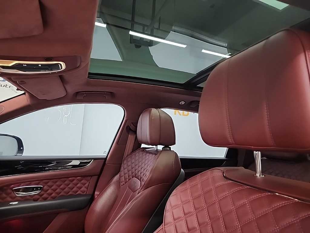 벤틀리 벤테이가 4.0 V8 아주르 이미지 15