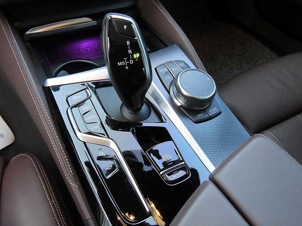 BMW 5시리즈 5시리즈 (G30) 523d xDrive M 스포츠 이미지 11
