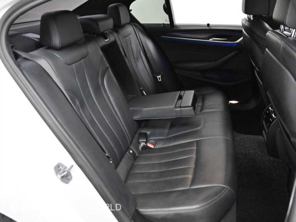 BMW 5시리즈 5시리즈 (G60) 520i M 스포츠 이미지 12