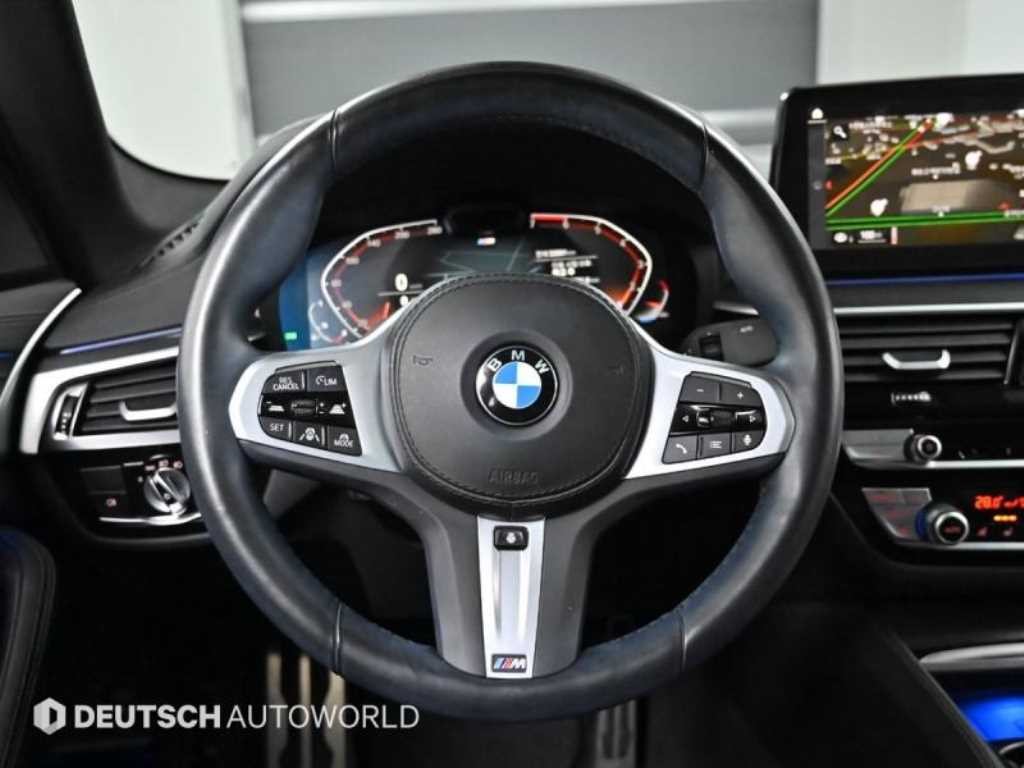 BMW 5시리즈 5시리즈 (G60) 520i M 스포츠 이미지 13