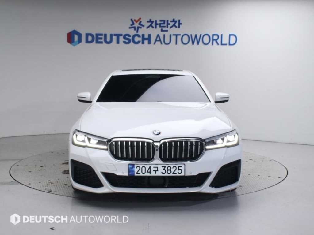 BMW 5시리즈 5시리즈 (G60) 520i M 스포츠 이미지 3
