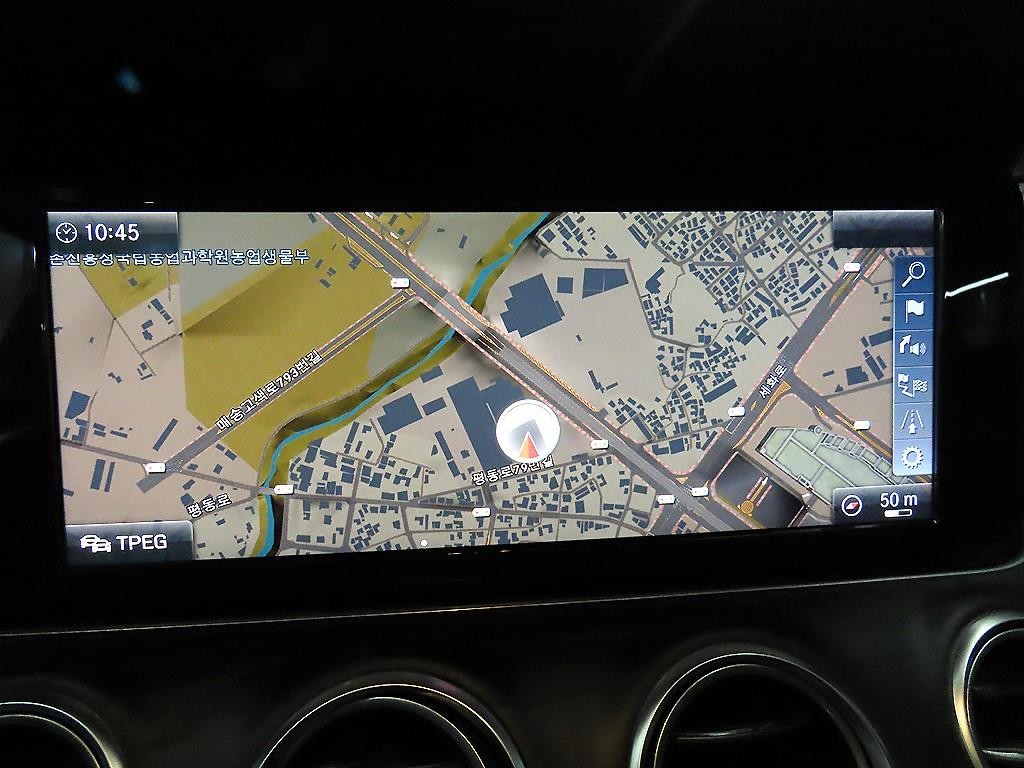 벤츠 E 클래스 E-클래스 W213 E220d 아방가르드 이미지 13