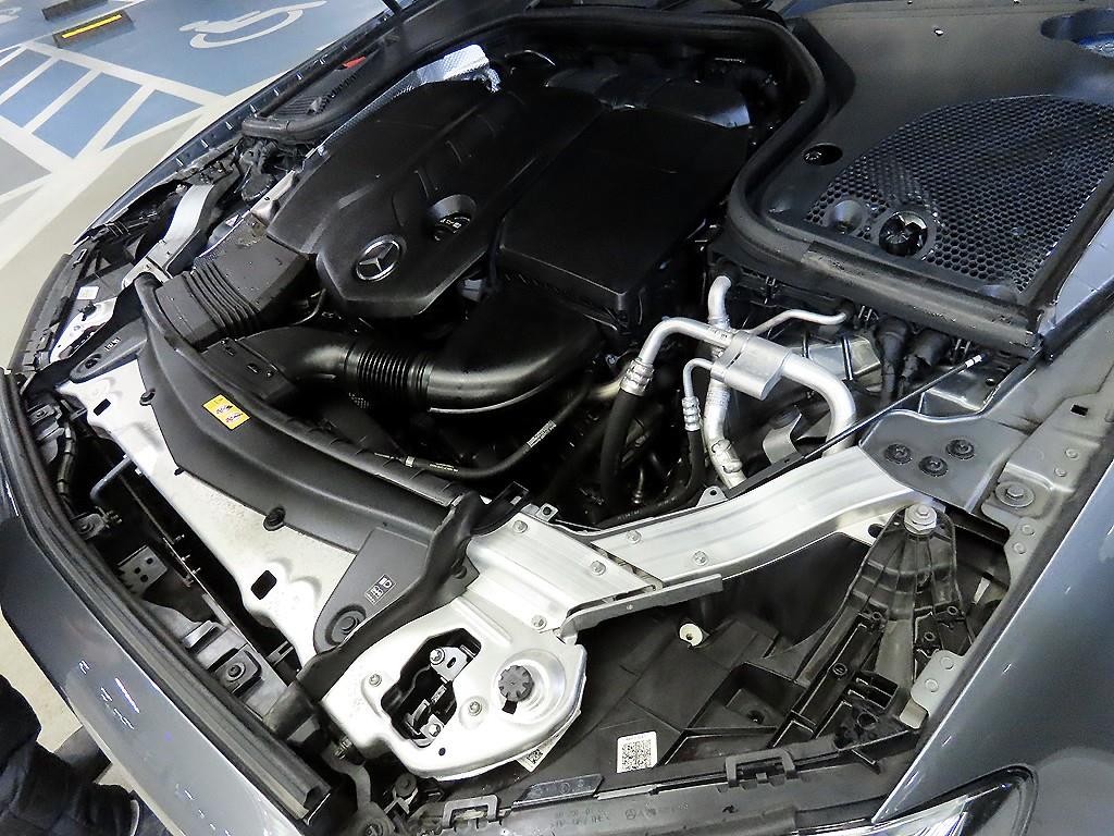 벤츠 E 클래스 E-클래스 W213 E220d 아방가르드 이미지 19