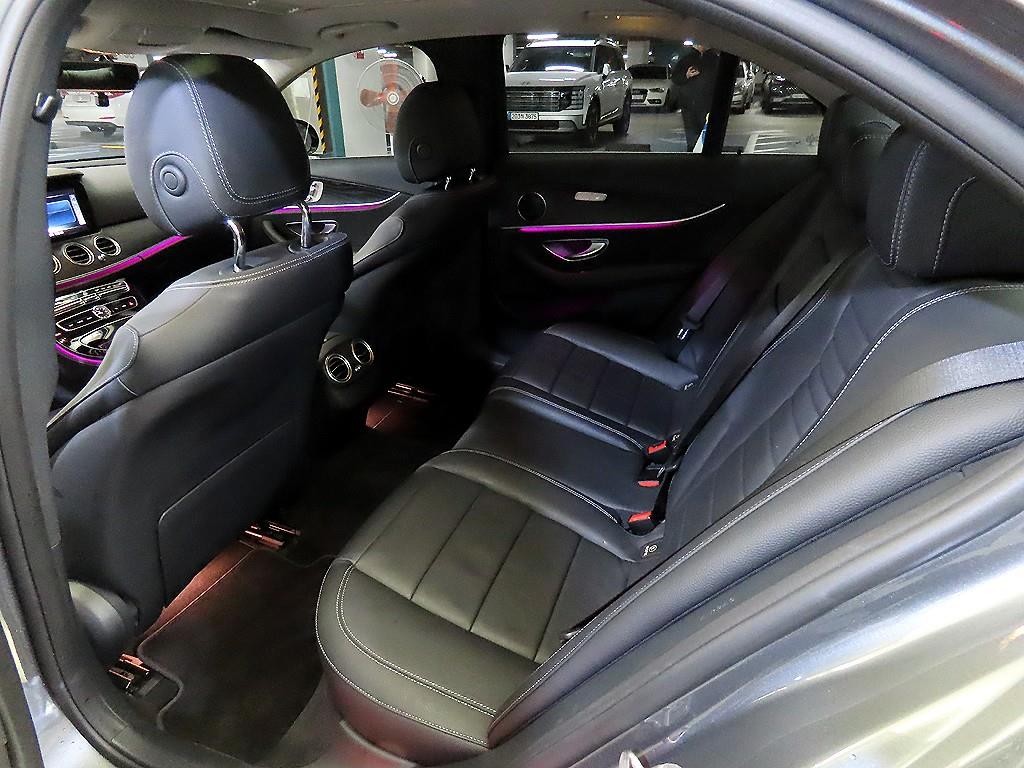 벤츠 E 클래스 E-클래스 W213 E220d 아방가르드 이미지 7