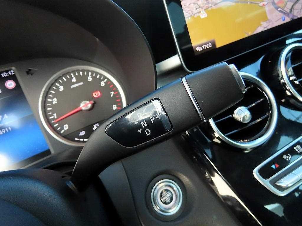 벤츠 C 클래스 C클래스 W205 C200 이미지 15