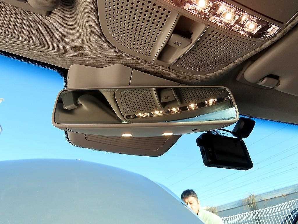 벤츠 C 클래스 C클래스 W205 C200 이미지 16