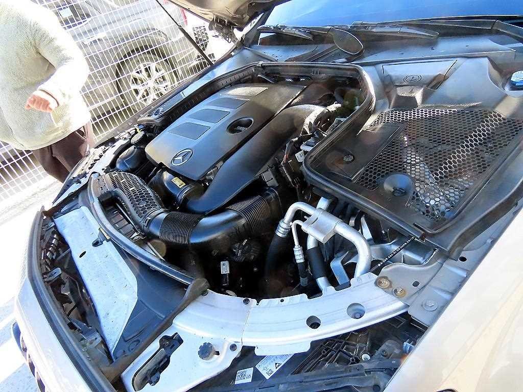 벤츠 C 클래스 C클래스 W205 C200 이미지 19