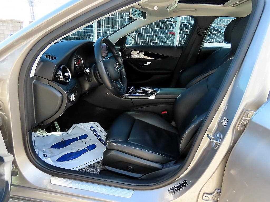 벤츠 C 클래스 C클래스 W205 C200 이미지 5