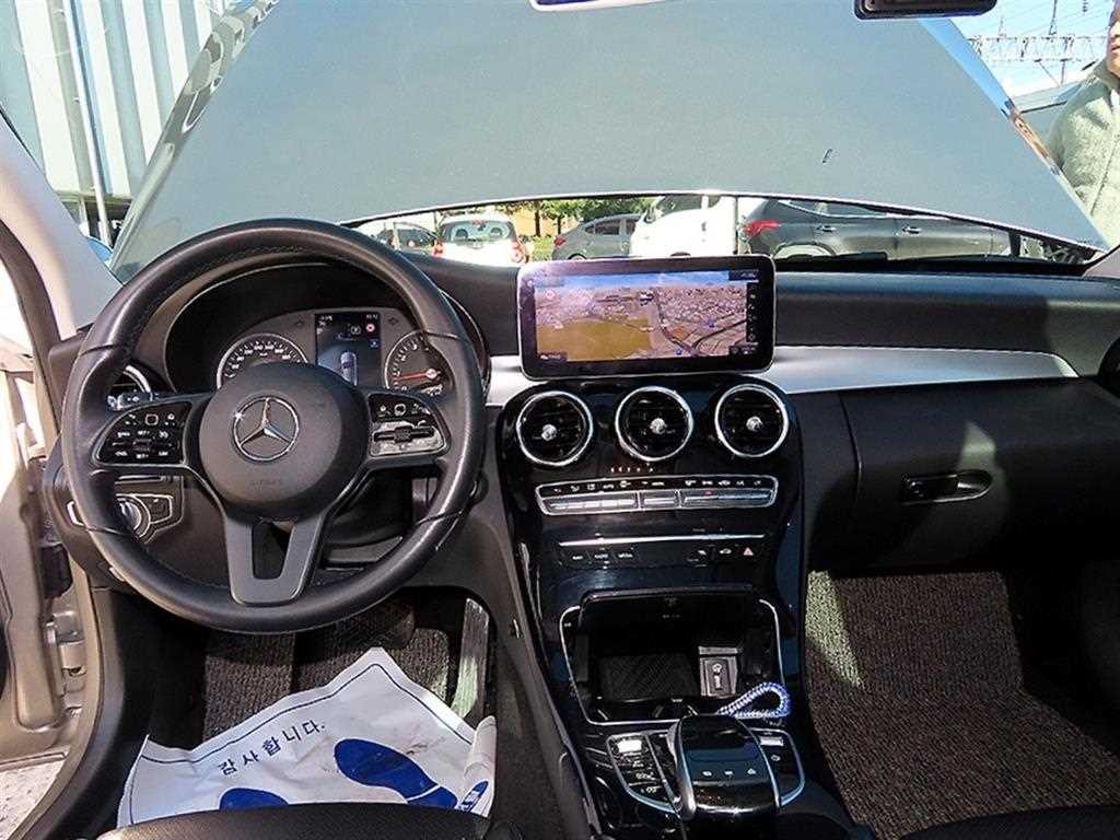 벤츠 C 클래스 C클래스 W205 C200 이미지 7