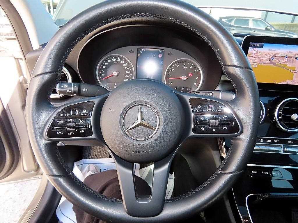 벤츠 C 클래스 C클래스 W205 C200 이미지 8