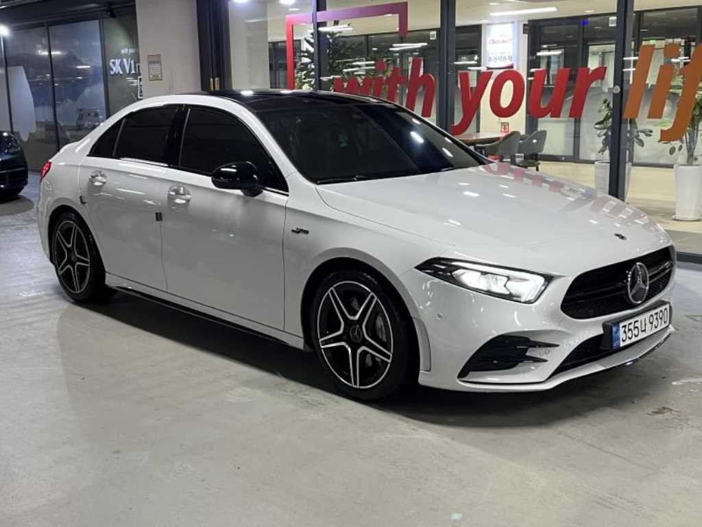 벤츠 A 클래스 A클래스 W177 AMG A35 4MATIC 세단 이미지 1
