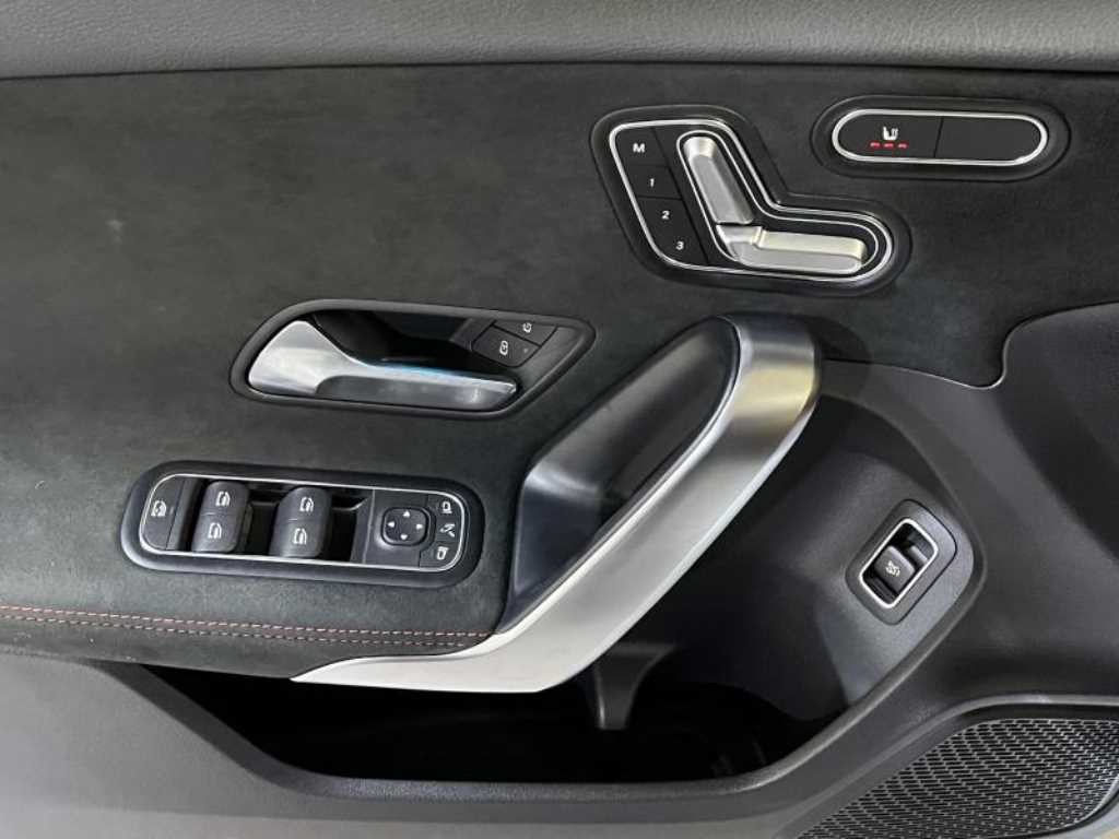 벤츠 A 클래스 A클래스 W177 AMG A35 4MATIC 세단 이미지 12