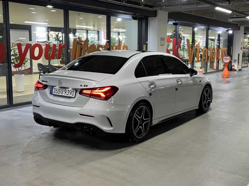 벤츠 A 클래스 A클래스 W177 AMG A35 4MATIC 세단 이미지 4