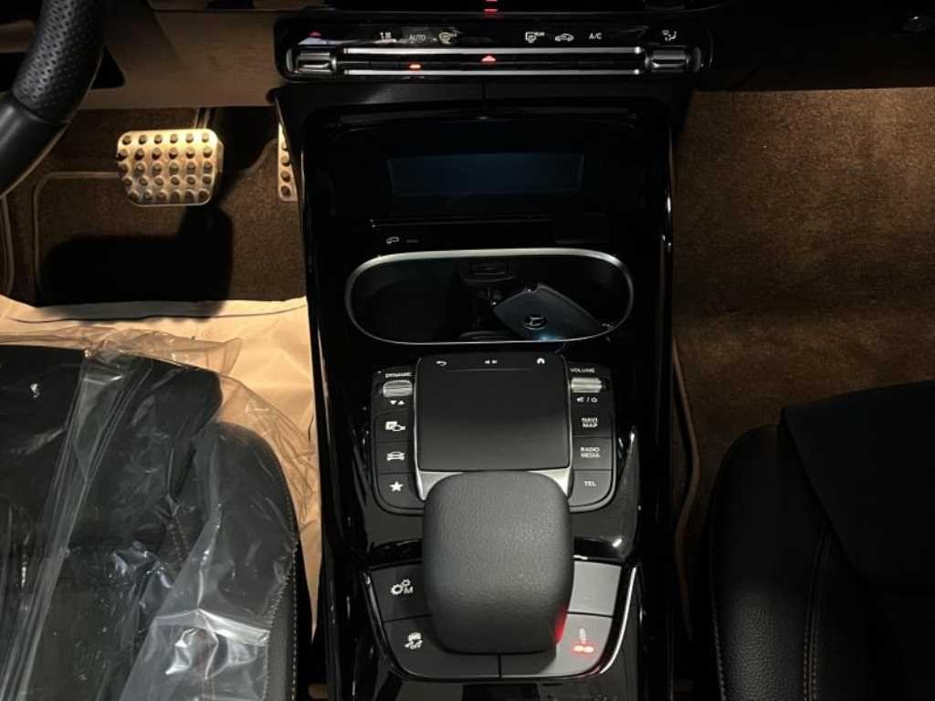 벤츠 A 클래스 A클래스 W177 AMG A35 4MATIC 세단 이미지 9