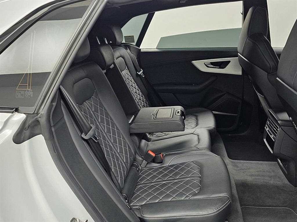 아우디 Q8 50 TDI 콰트로 프리미엄 이미지 12