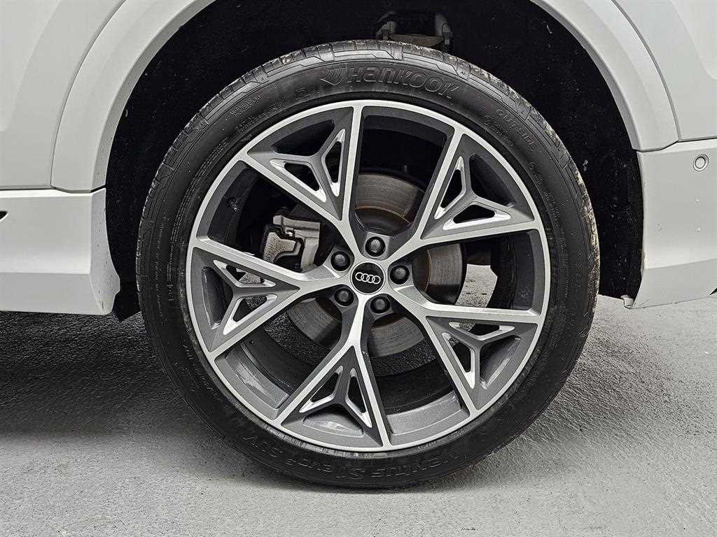 아우디 Q8 50 TDI 콰트로 프리미엄 이미지 5