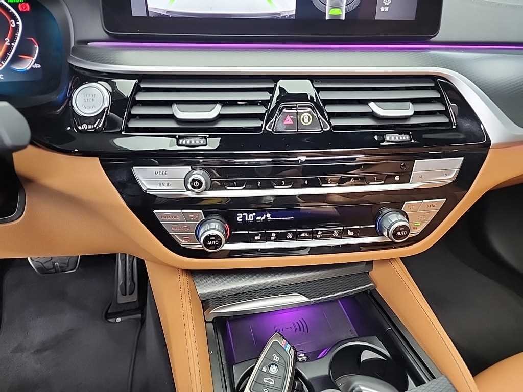 BMW 5시리즈 5시리즈 (G30) 520i M 스포츠 이미지 10