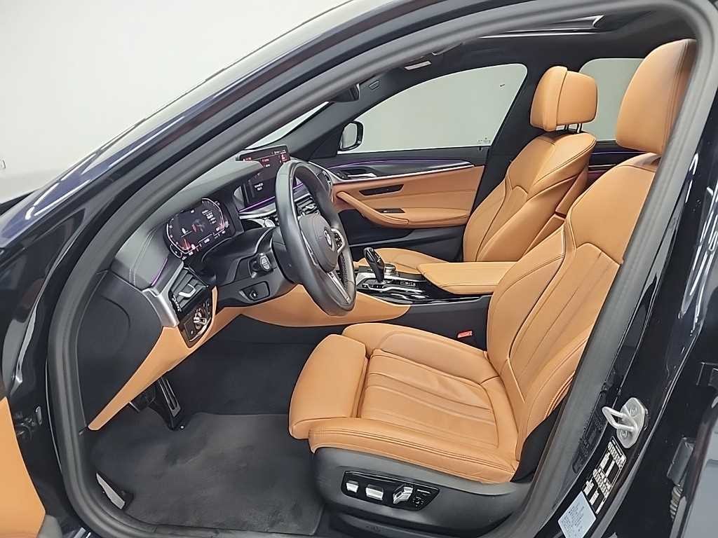 BMW 5시리즈 5시리즈 (G30) 520i M 스포츠 이미지 11