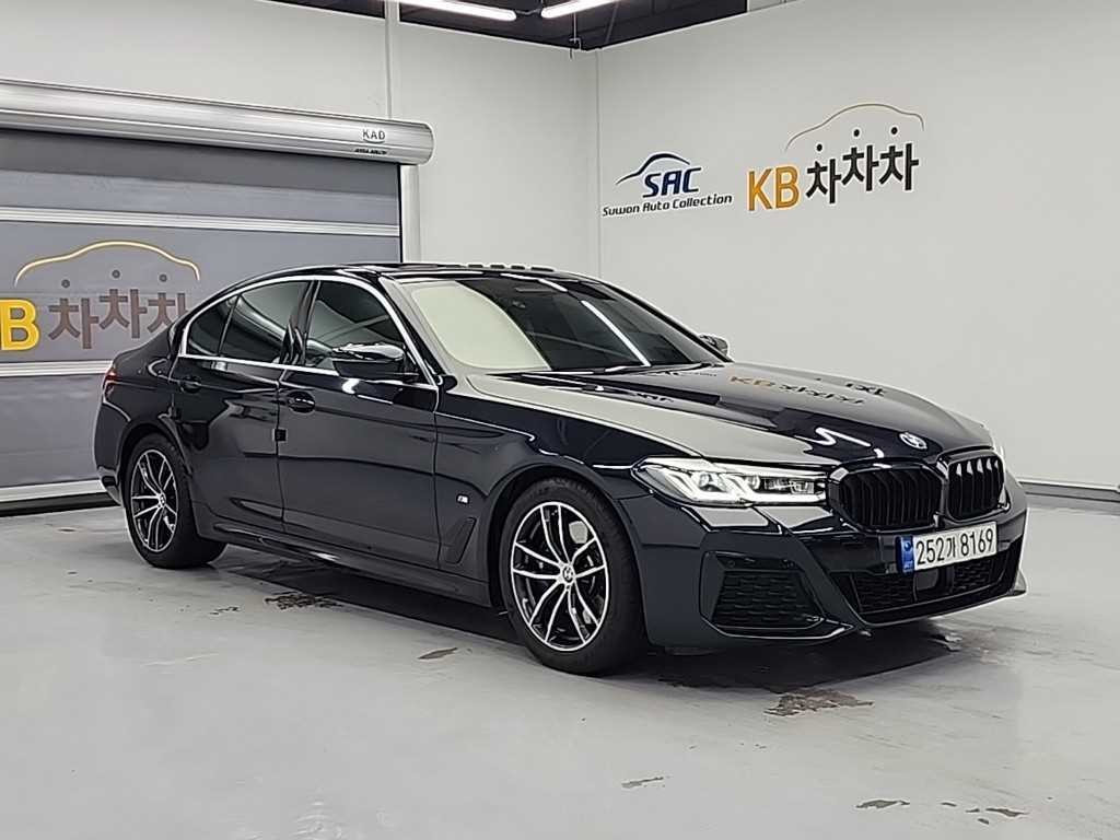 BMW 5시리즈 5시리즈 (G30) 520i M 스포츠 이미지 4