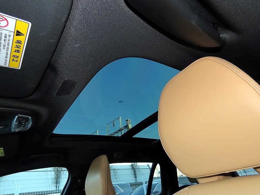 볼보 V60 V60 크로스 컨트리 2세대 2.0 T5 프로 AWD 이미지 16