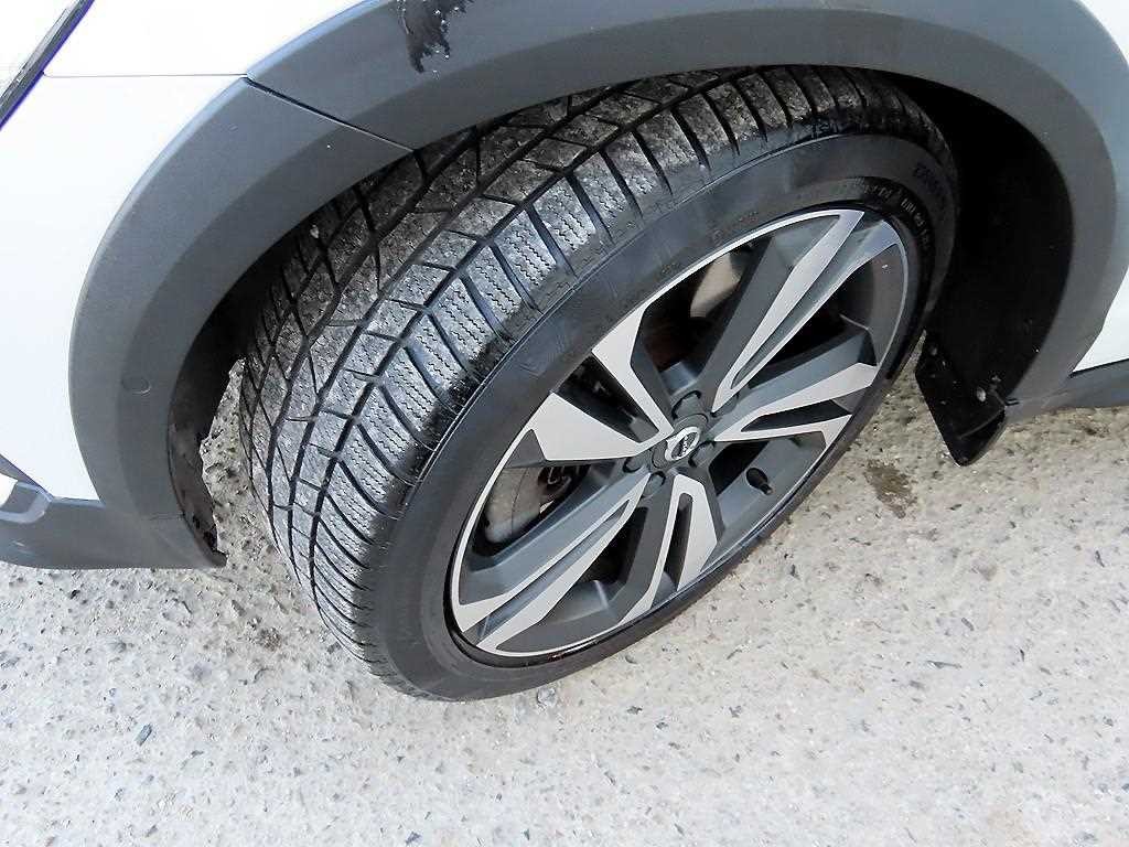 볼보 V60 V60 크로스 컨트리 2세대 2.0 T5 프로 AWD 이미지 20