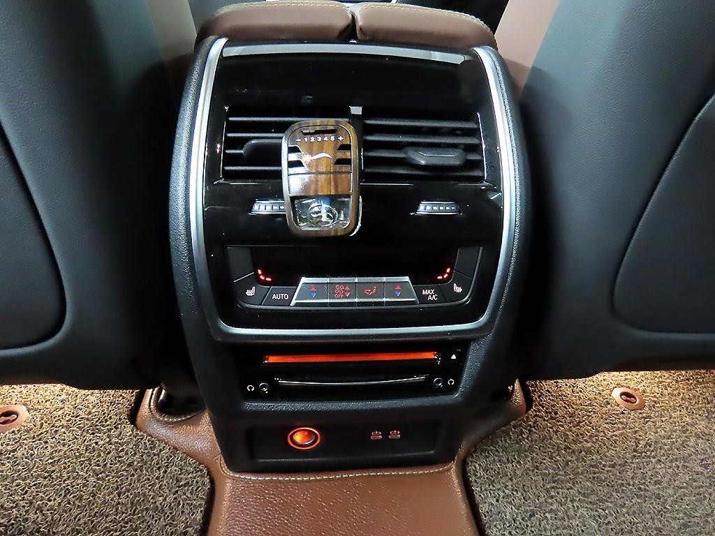 BMW X7 X7 (G07) xDrive 40i 디자인 퓨어 엑셀런스 7인승 이미지 12