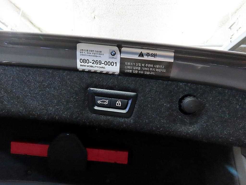 BMW 5시리즈 5시리즈 (G30) 520i 럭셔리 이미지 17