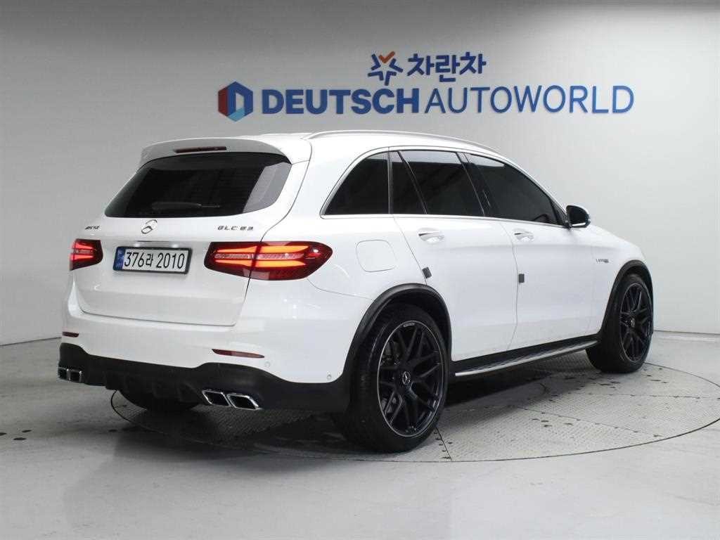 벤츠 GLC 클래스 GLC클래스 X253 AMG GLC 63 4MATIC+ 이미지 4