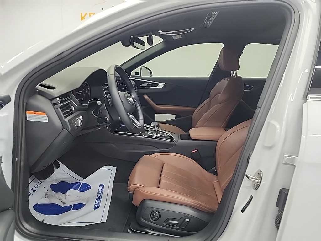 아우디 A4 A4 (B9) 40 TFSI 프리미엄 이미지 11