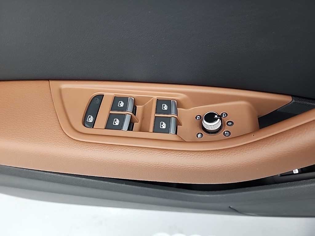 아우디 A4 A4 (B9) 40 TFSI 프리미엄 이미지 17