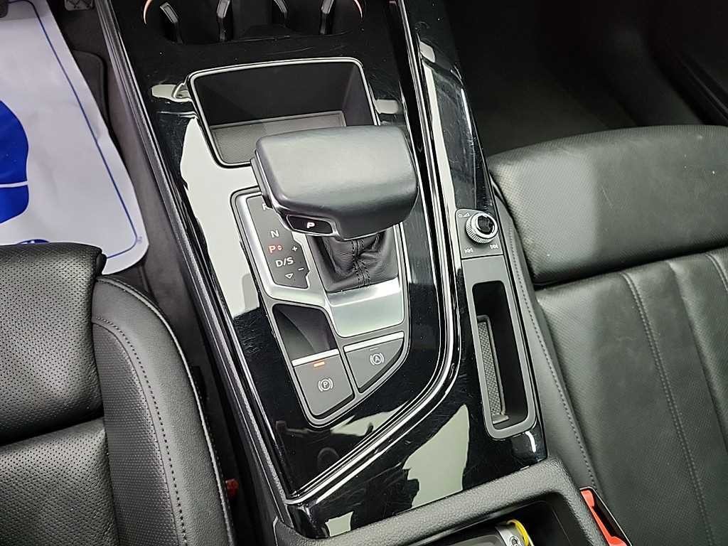 아우디 A5 A5 (F5) 40 TFSI 콰트로 프리미엄 스포트백 이미지 8