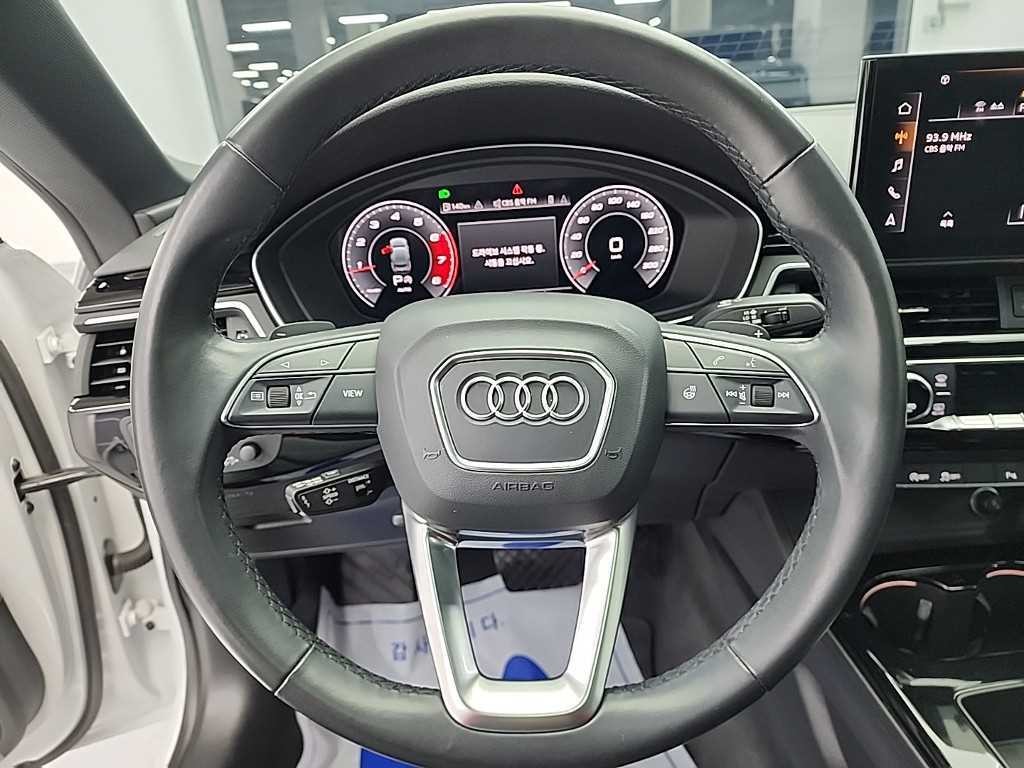아우디 A5 A5 (F5) 40 TFSI 콰트로 프리미엄 스포트백 이미지 9