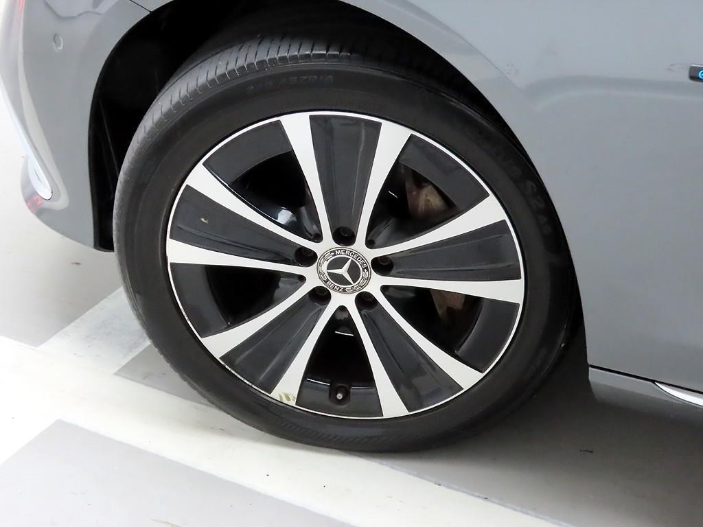 벤츠 E 클래스 E-클래스 W213 E300e 4MATIC 익스클루시브 이미지 19