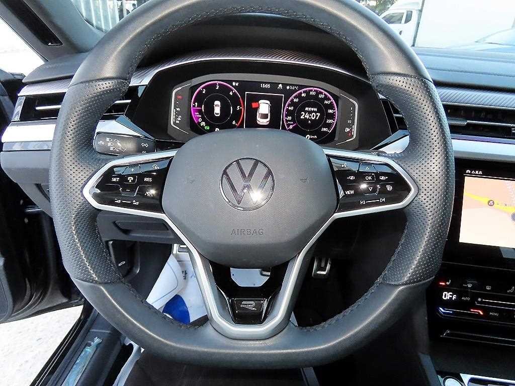 폭스바겐 아테온 2.0 TDI R-LINE 4모션 이미지 9