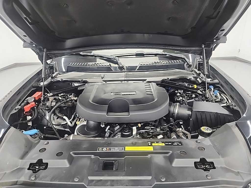 랜드로버 디펜더 디펜더 (L663) 110 D300 HSE 이미지 5