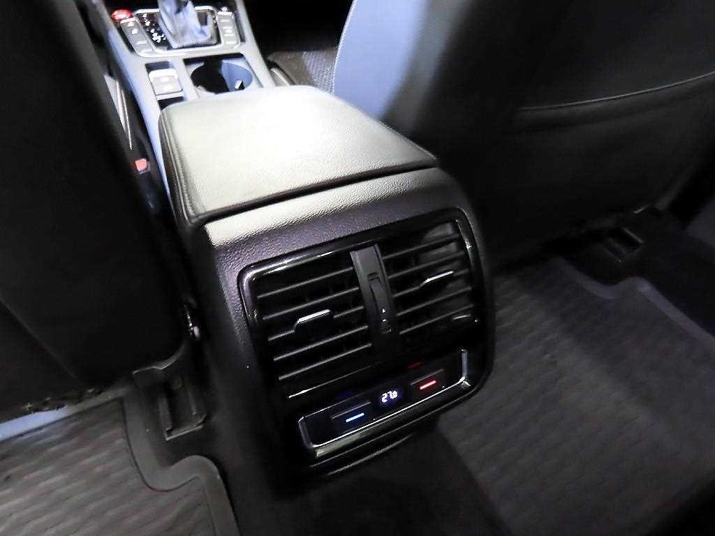 폭스바겐 파사트 파사트GT(B8) 2.0 TDI 프리미엄 이미지 16