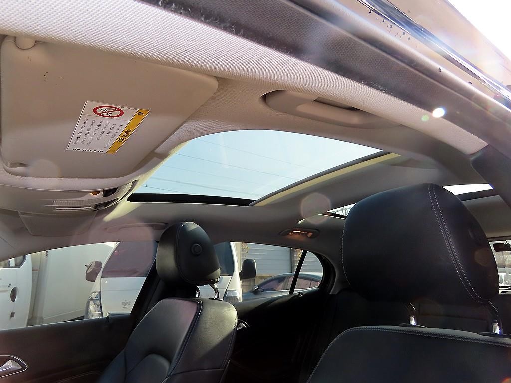 벤츠 GLA 클래스 GLA클래스 X156 GLA220 프리미엄 이미지 16
