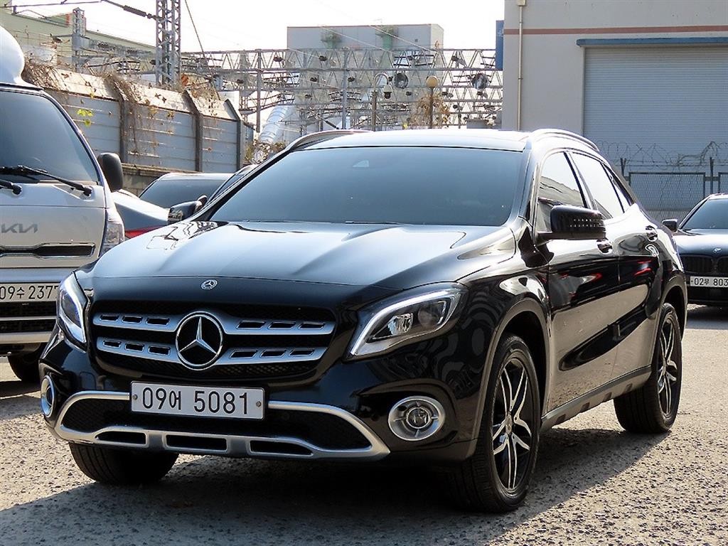 벤츠 GLA 클래스 GLA클래스 X156 GLA220 프리미엄 이미지 2