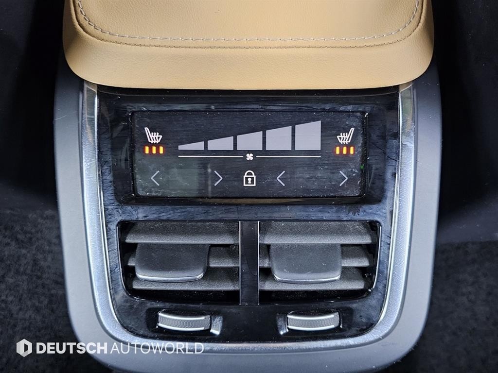 볼보 XC90 XC90 2세대 2.0 T8 AWD 얼티메이트 브라이트 이미지 16