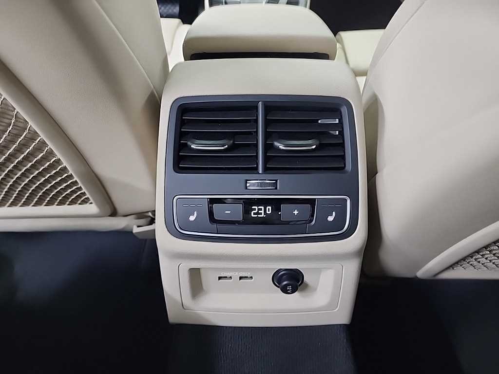 아우디 A4 A4 (B9) 40 TFSI 프리미엄 이미지 13