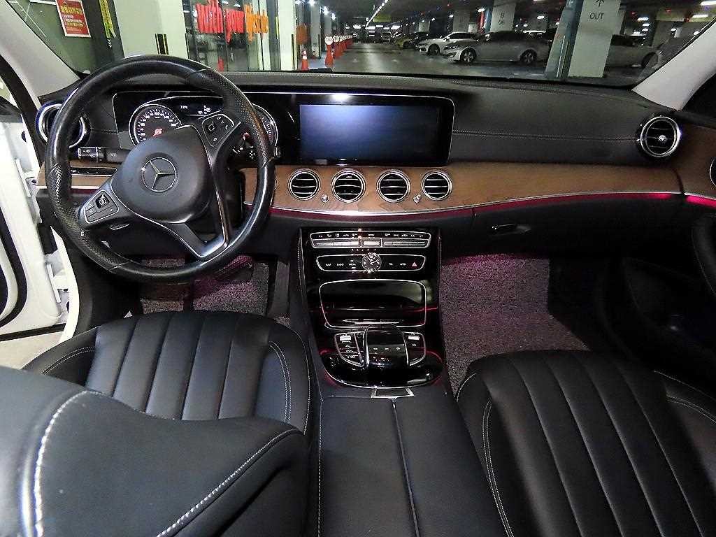 벤츠 E 클래스 E-클래스 W213 E220d 익스클루시브 이미지 10