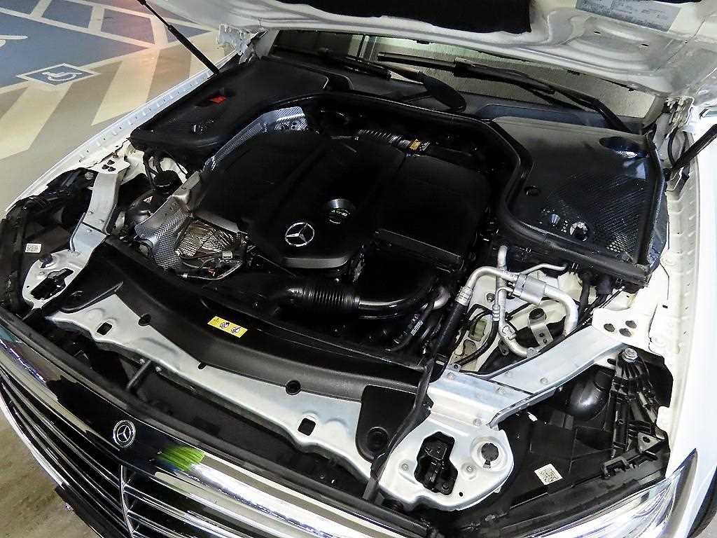 벤츠 E 클래스 E-클래스 W213 E220d 익스클루시브 이미지 19